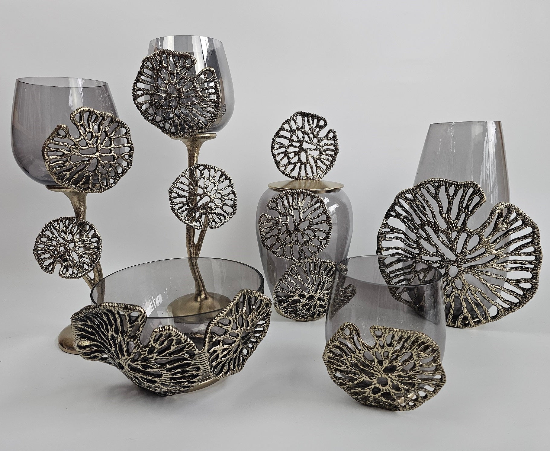 EHAIKA Decorative Glassware Set - Aluminum Gilded Lily Pad - Ombre Sea Kelp Green Colored Glass