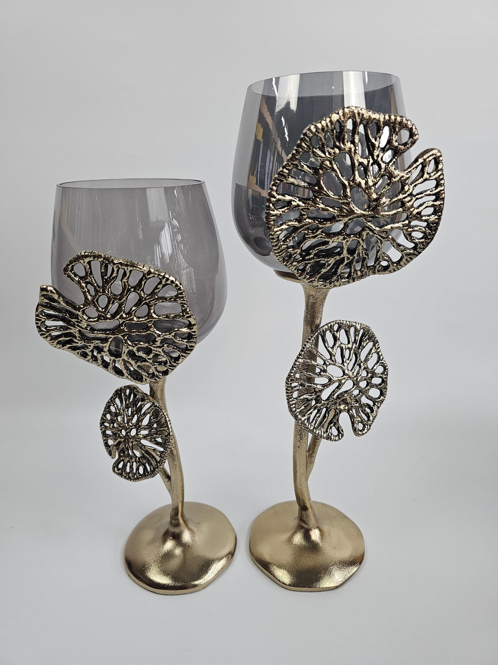 EHAIKA Small Pillar Candle Holder - Aluminum Gilded Lily Pad - Ombre Sea Kelp Green Colored Glass