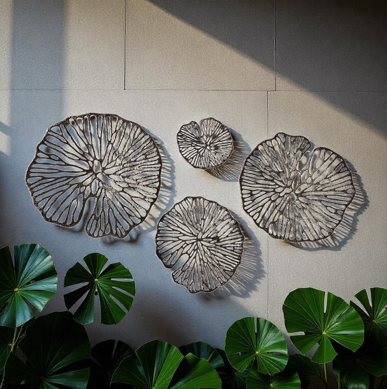 EHAIKA Wall Decoration Art Set of 4 - Aluminum Gilded Lily Pad – Dual Tone Gold & Bronze Finished