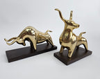 EHAIKA Golden Bulls Bookend (Set of 2) Aluminium Sculpture With Walnut Wood Base - Home Office Desk Top Decoration