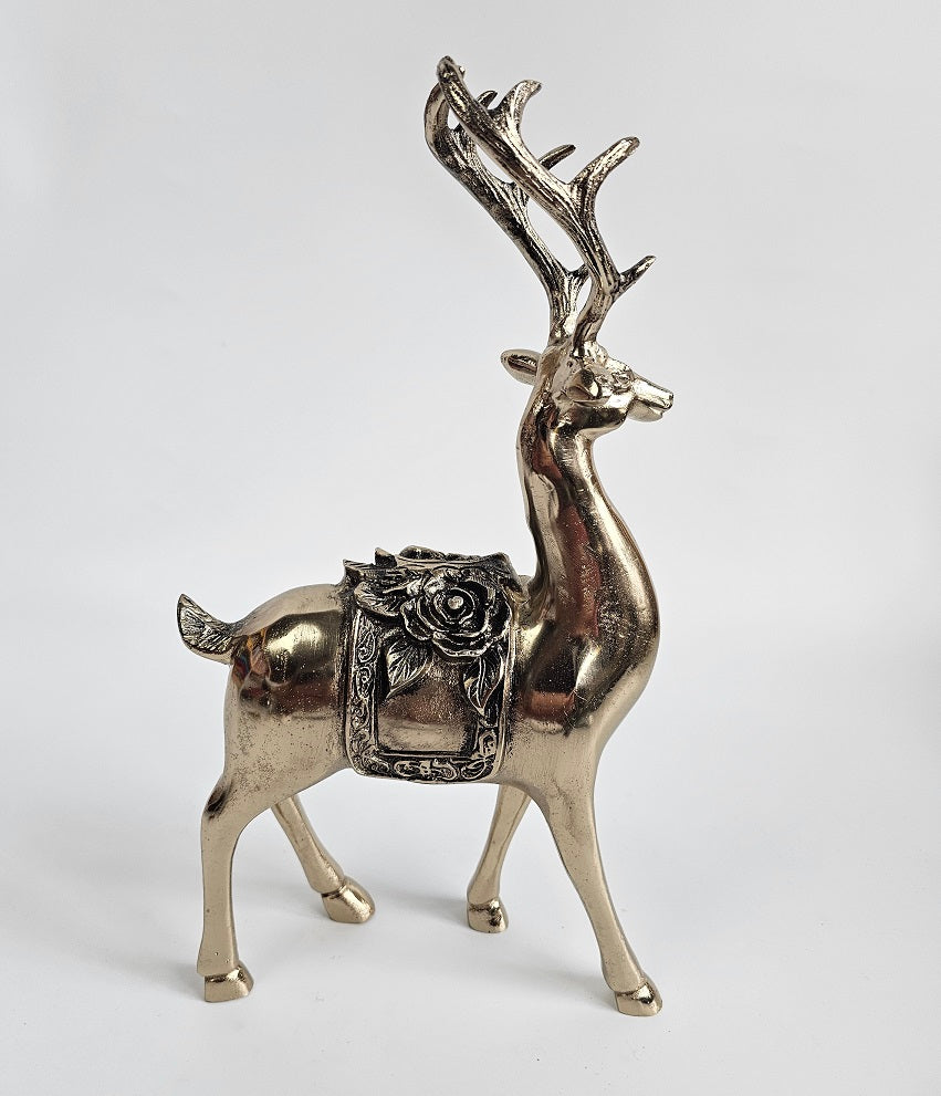 EHAIKA Golden Color Aluminum Standing Reindeer Sculpture With Rose – Home Office Table Top Display Christmas Gift