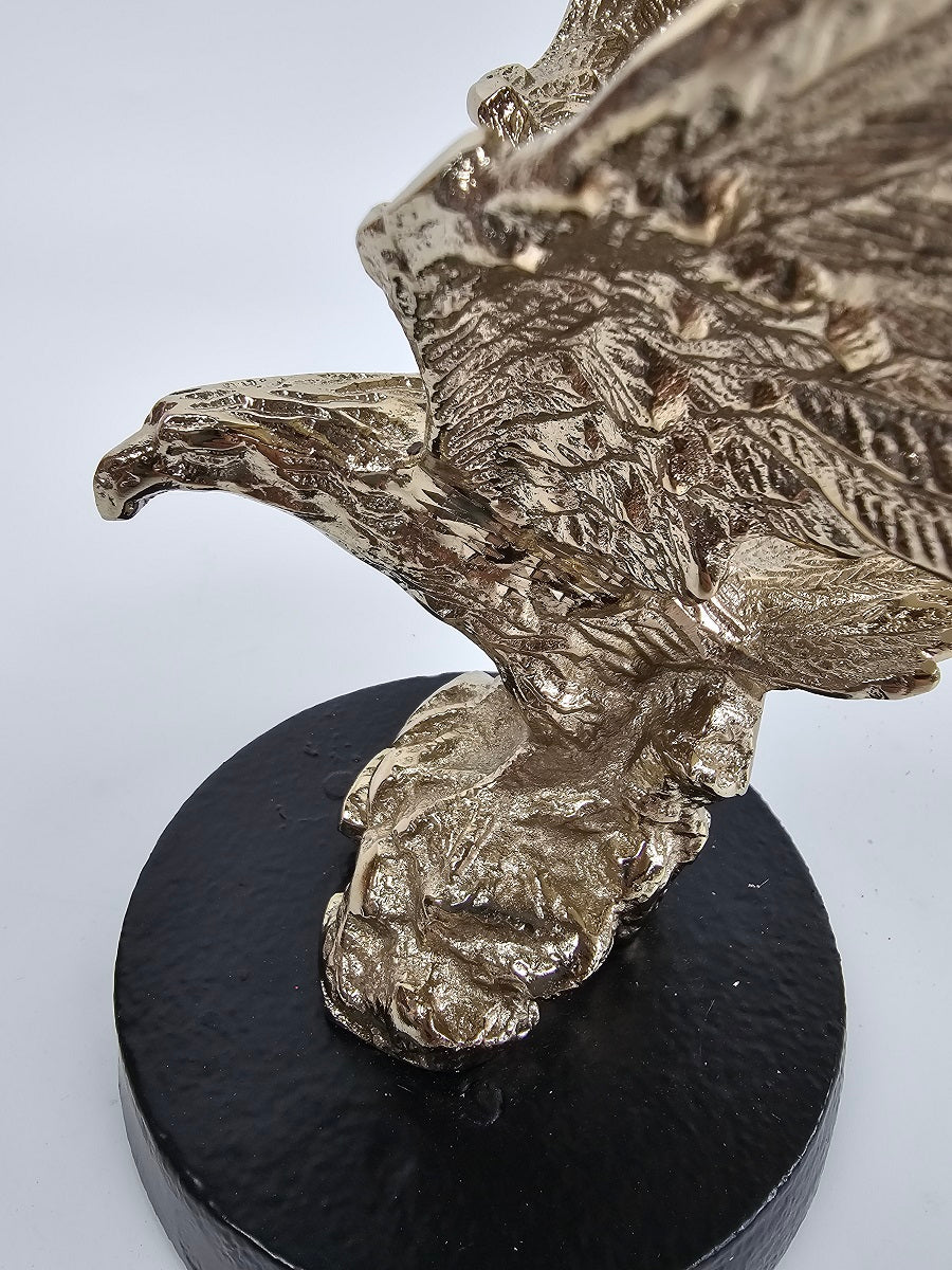 EHAIKA Eagle Bird Aluminium Statue - Cake Or Key Holder Plate – Home Office Table Top Sculpture Display Decoration Gift