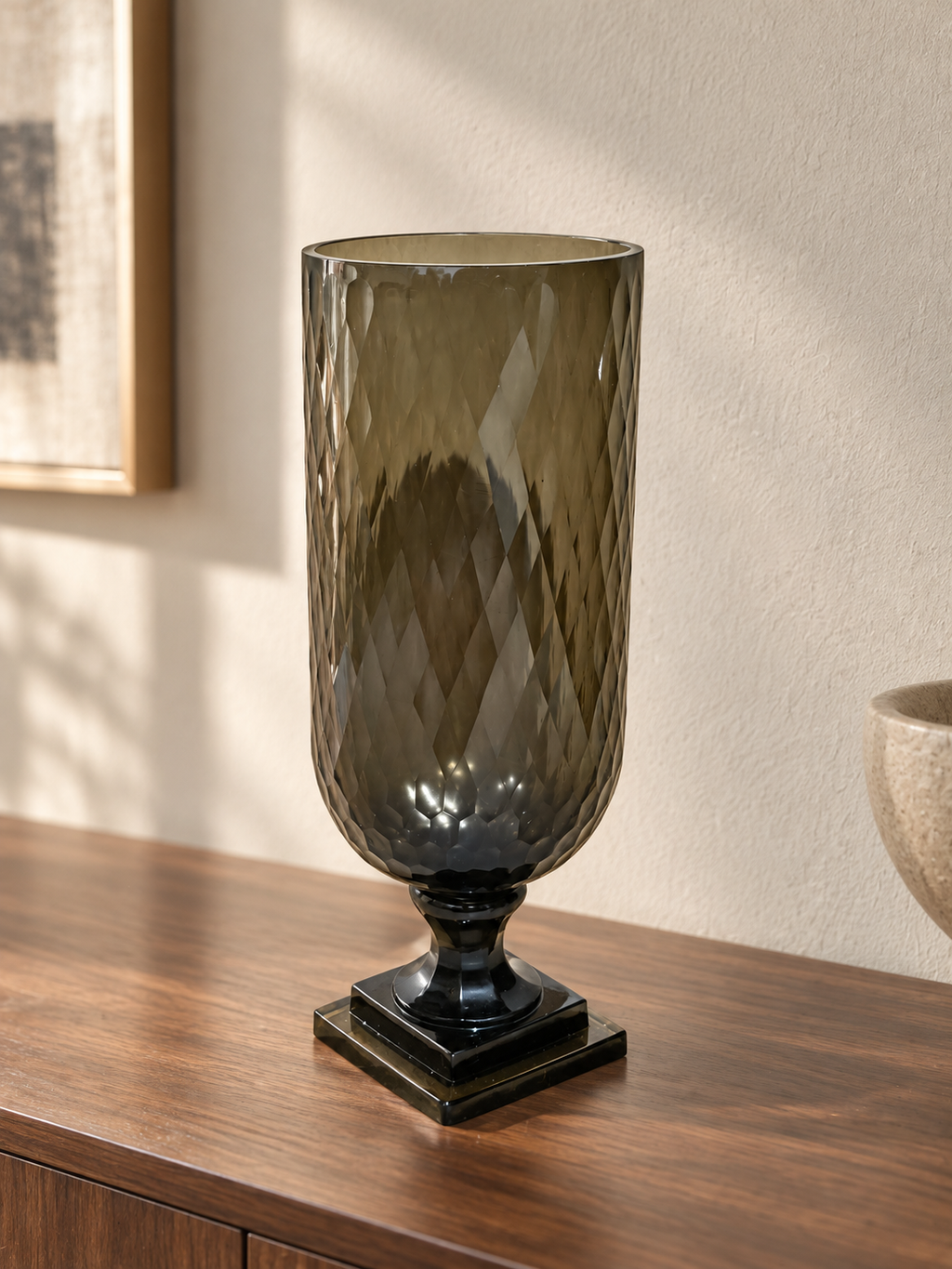 EHAIKA Designer Hurricane Glass Flower Vase, Handmade Honeycomb Cut Patterned - Cylinder Shaped