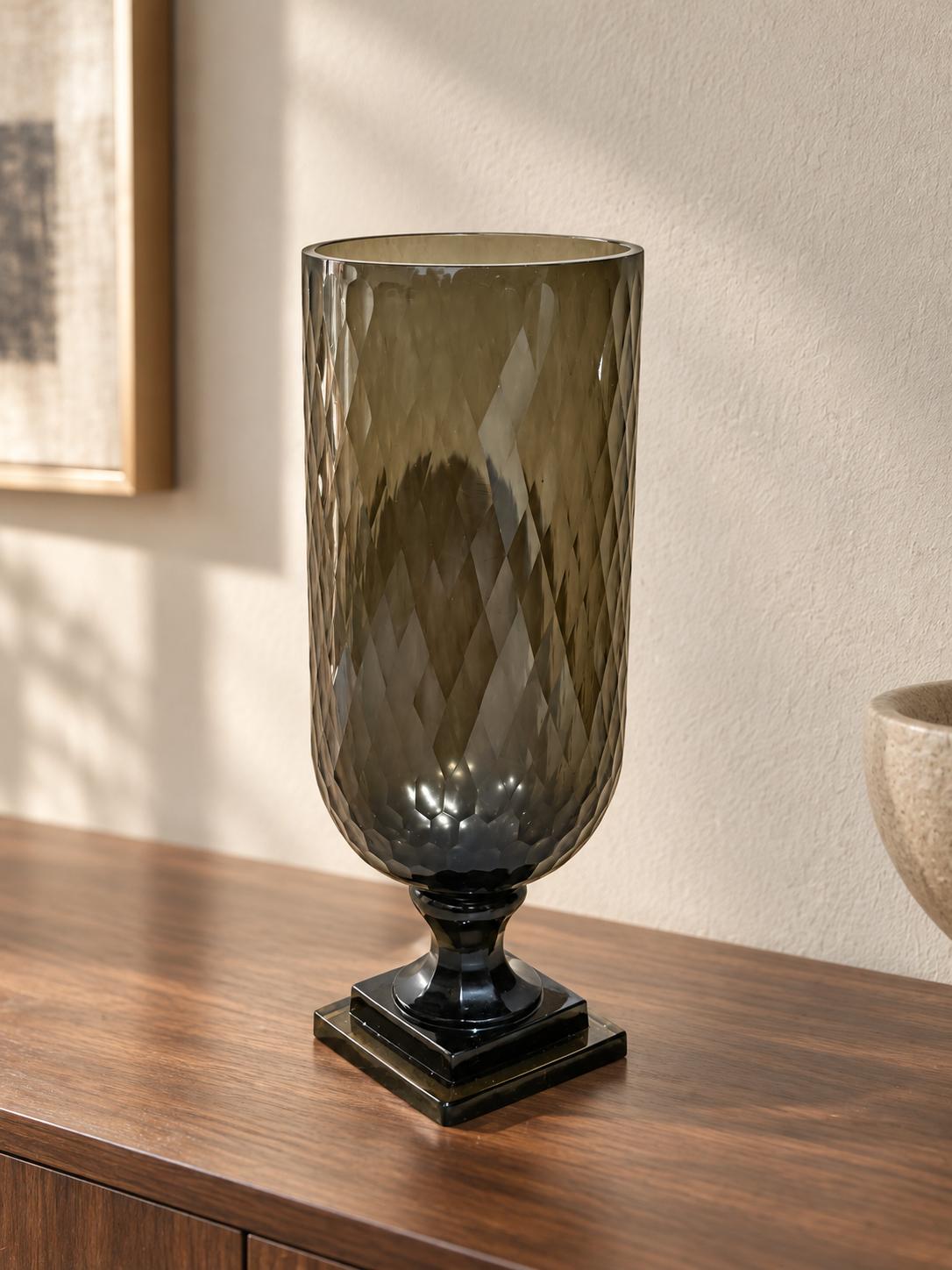EHAIKA Designer Hurricane Glass Flower Vase, Handmade Honeycomb Cut Patterned - Cylinder Shaped
