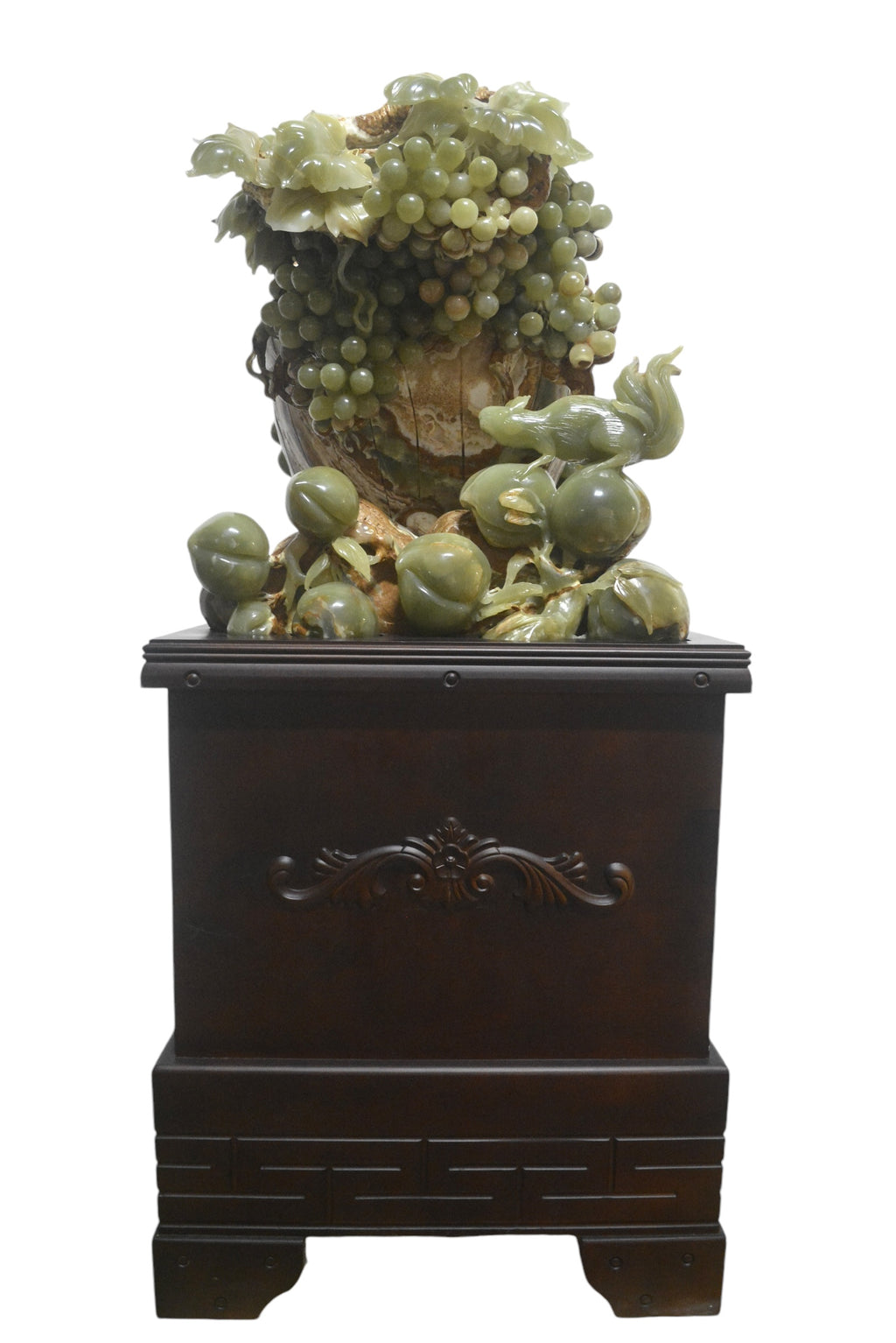 Natural green onyx stone jade lookalike carving grapes peach squirrel bucket tree home office restaurant decoration master showpiece
