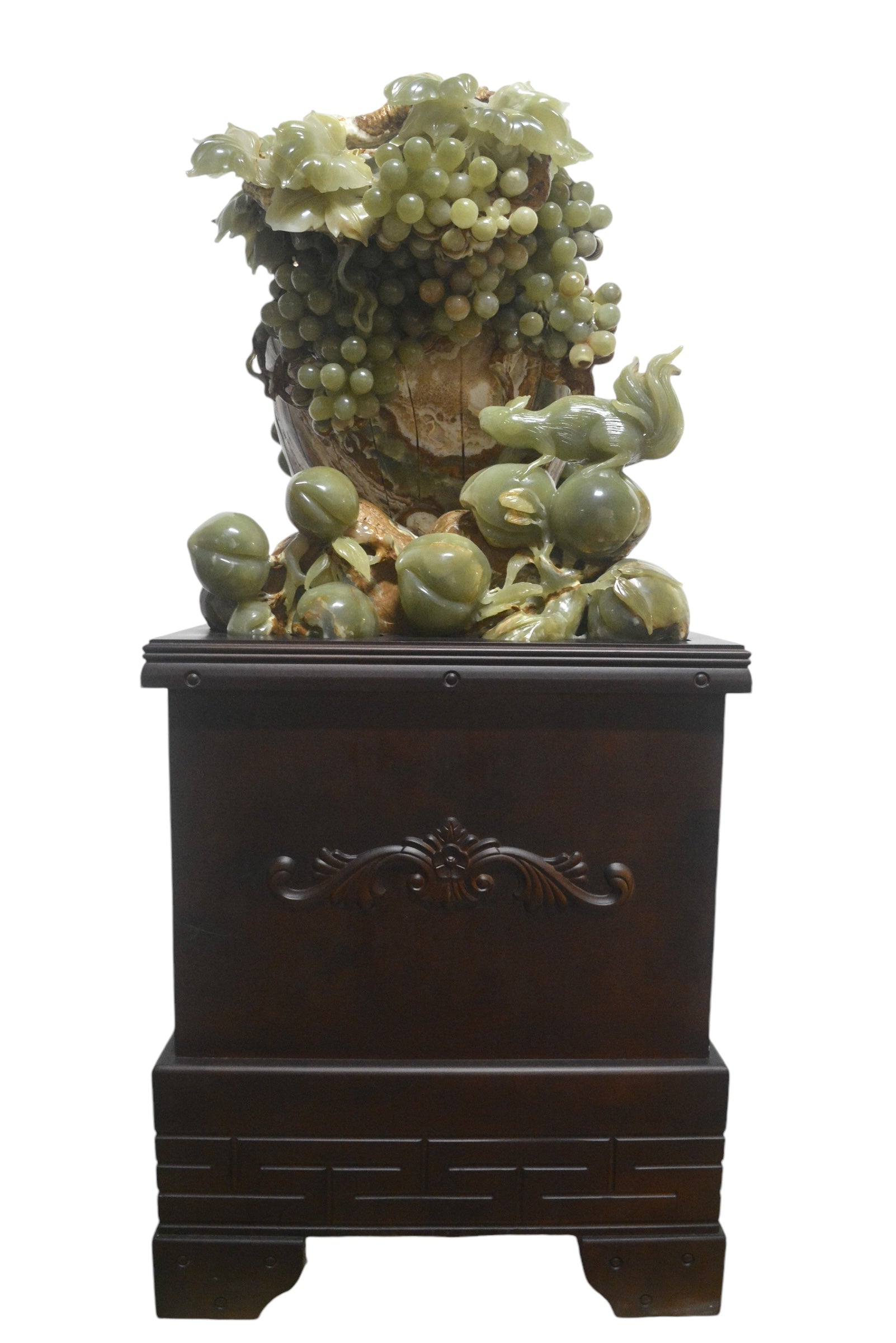 Natural green onyx stone jade lookalike carving grapes peach squirrel bucket tree home office restaurant decoration master showpiece
