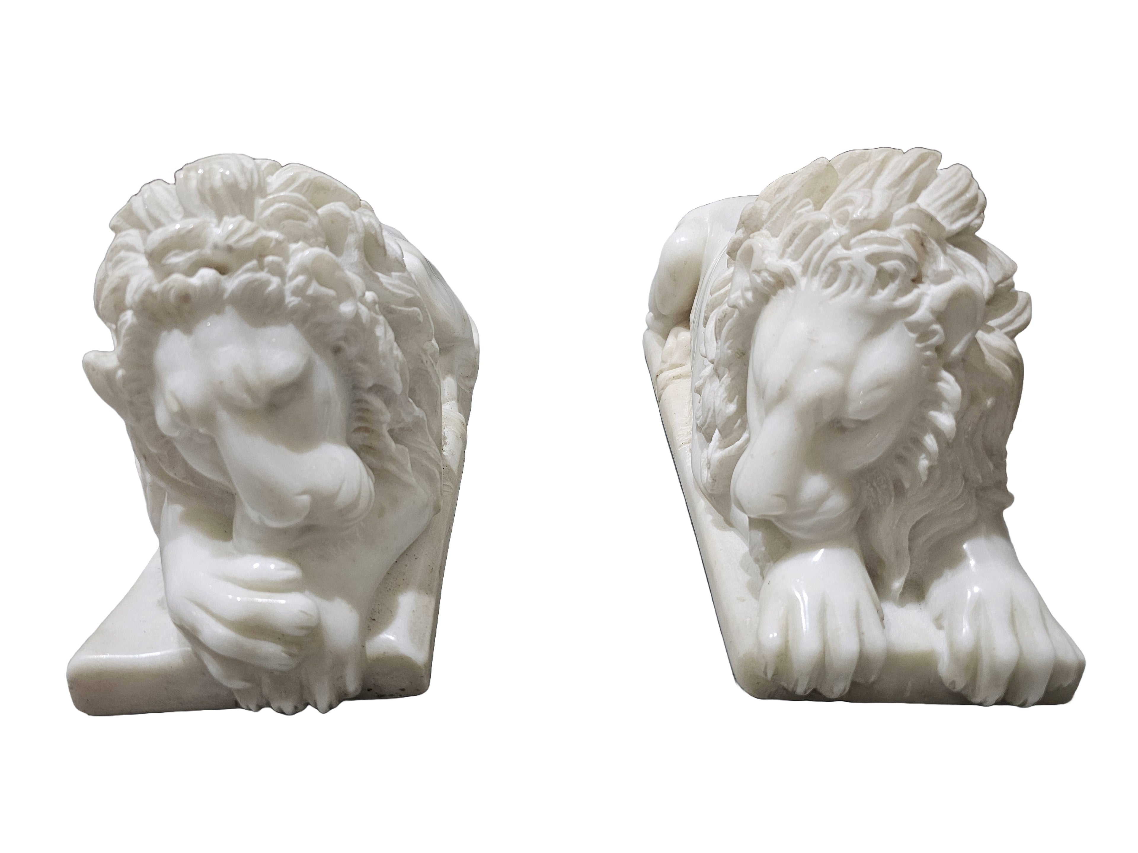 White Marble Stone Carving Sculpture - Majestic Lion Statue, Office & Home Decoration, Outdoor Garden Display