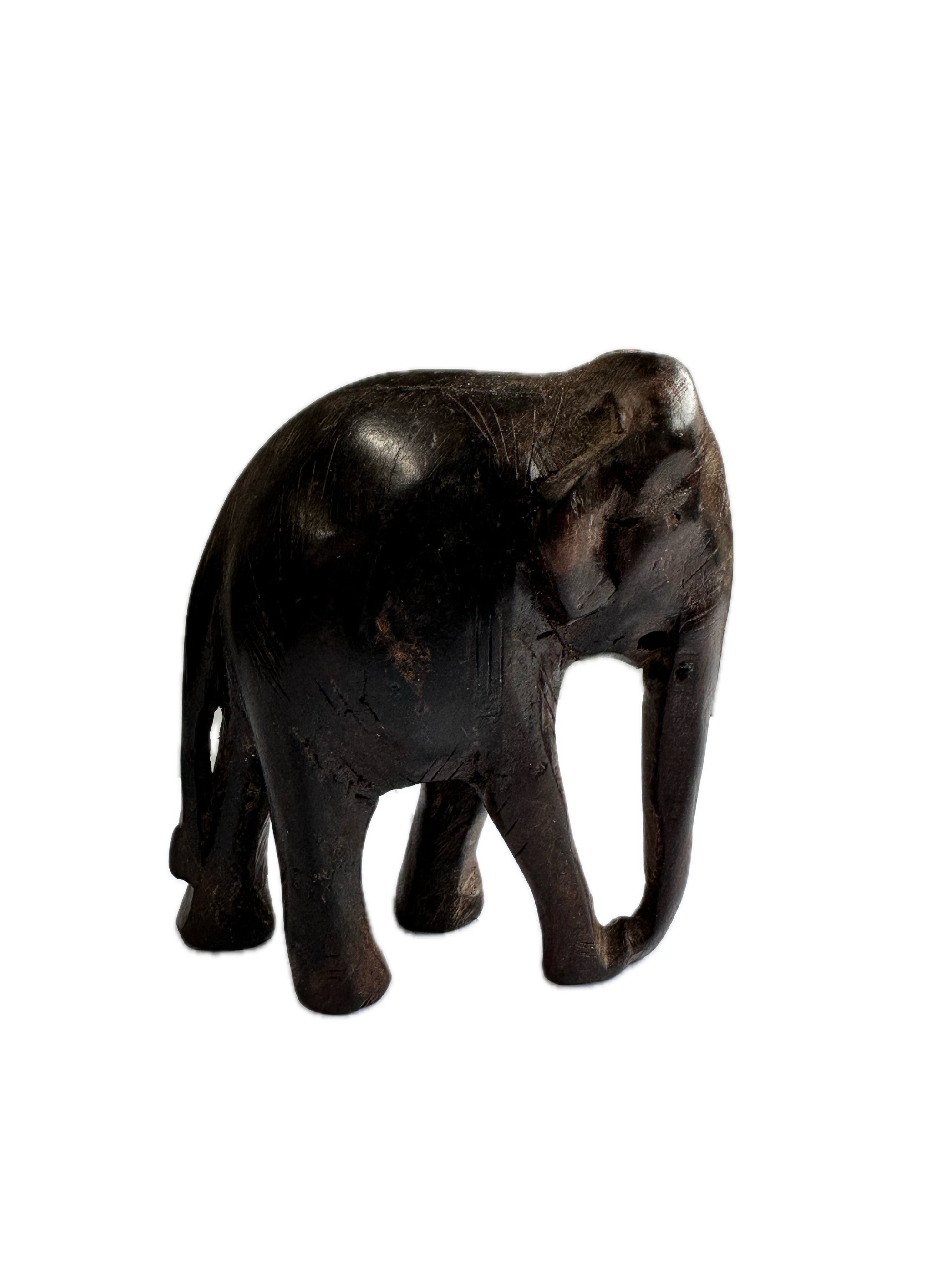 Tabletop Elephant Statue Wooden Hand Carved Indian Rose Wood Carving Home Decor Gift Sculpture Art