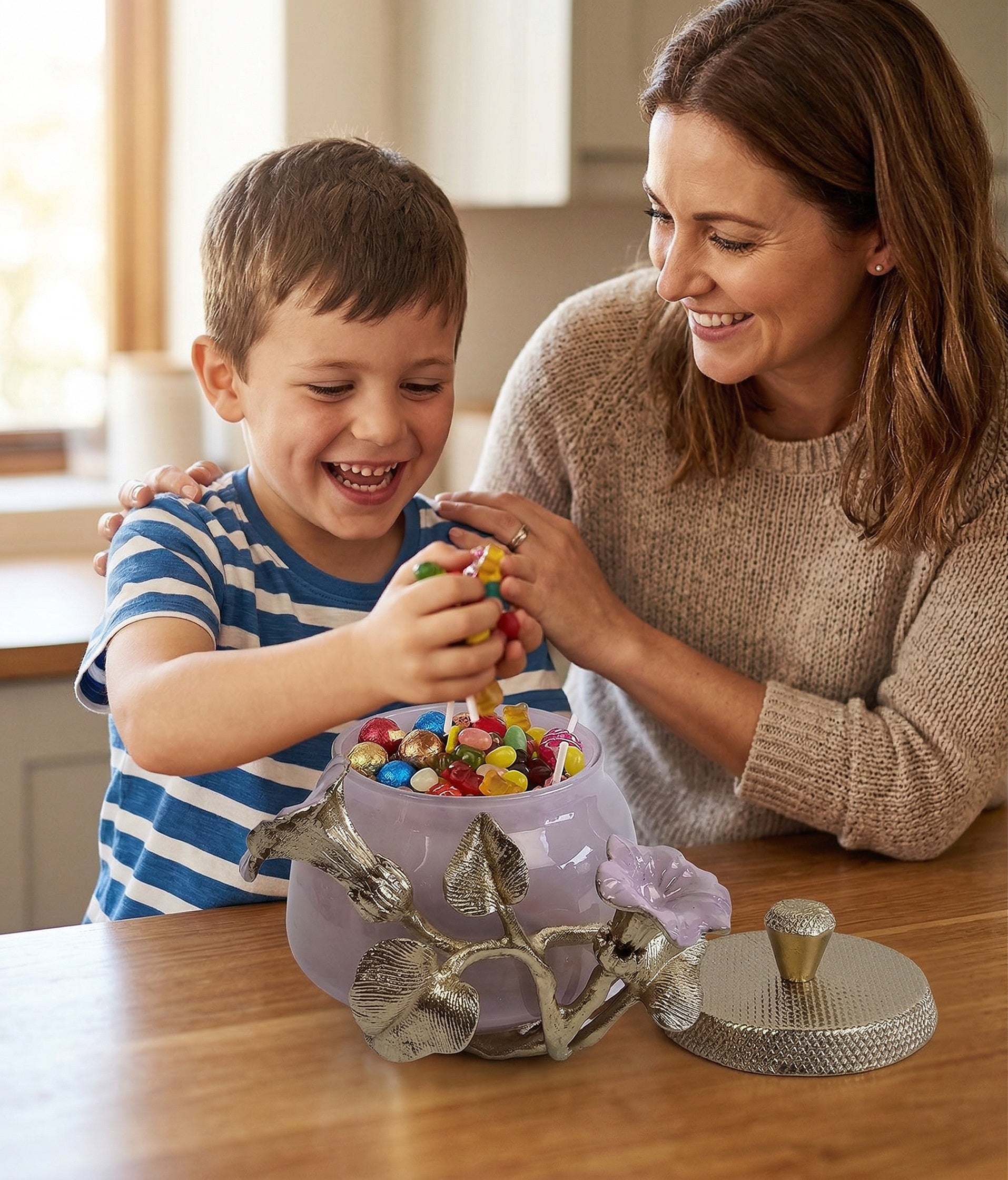 EHAIKA Jar – Enamelled Aluminium Morning Glory Flower With Ombre Lilac Coloured Class