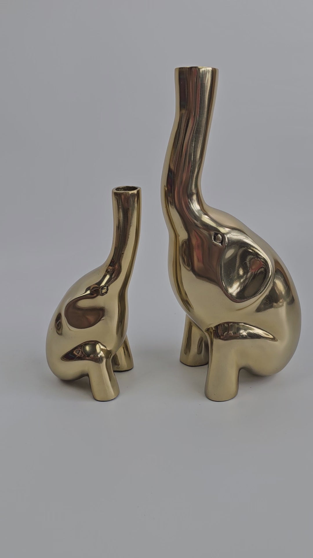 EHAIKA Golden Elephant Bud Vase (Set of 2) Aluminium Sculpture - Single Flower Home Office Table-top Display Decoration