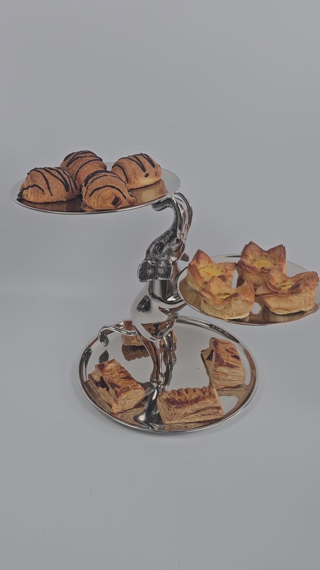 EHAIKA 3 Tier Cake / Fruits Plate On Elephant Sculpture - Safari Decorative Serving Tableware