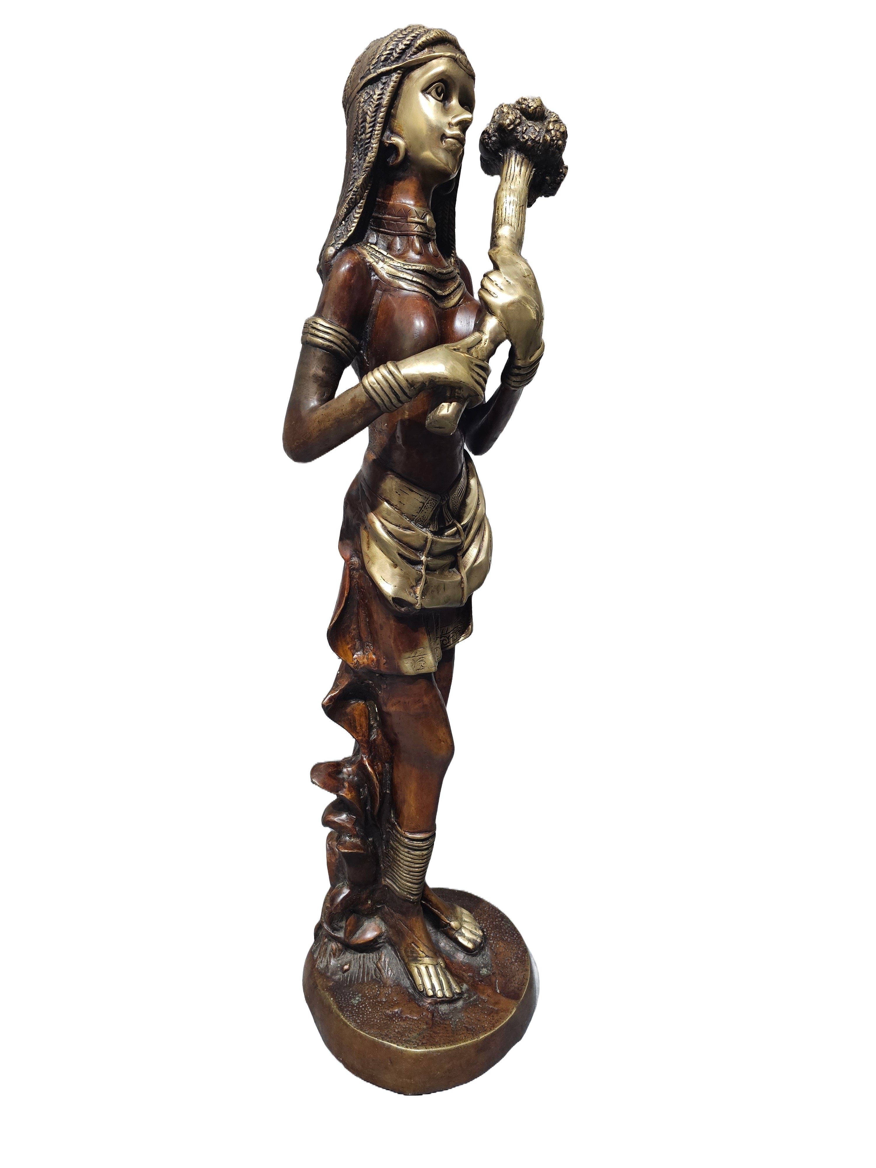 Large size solid brass bronze Tribe lady with flower standing design home office restaurant display decoration in Singapore